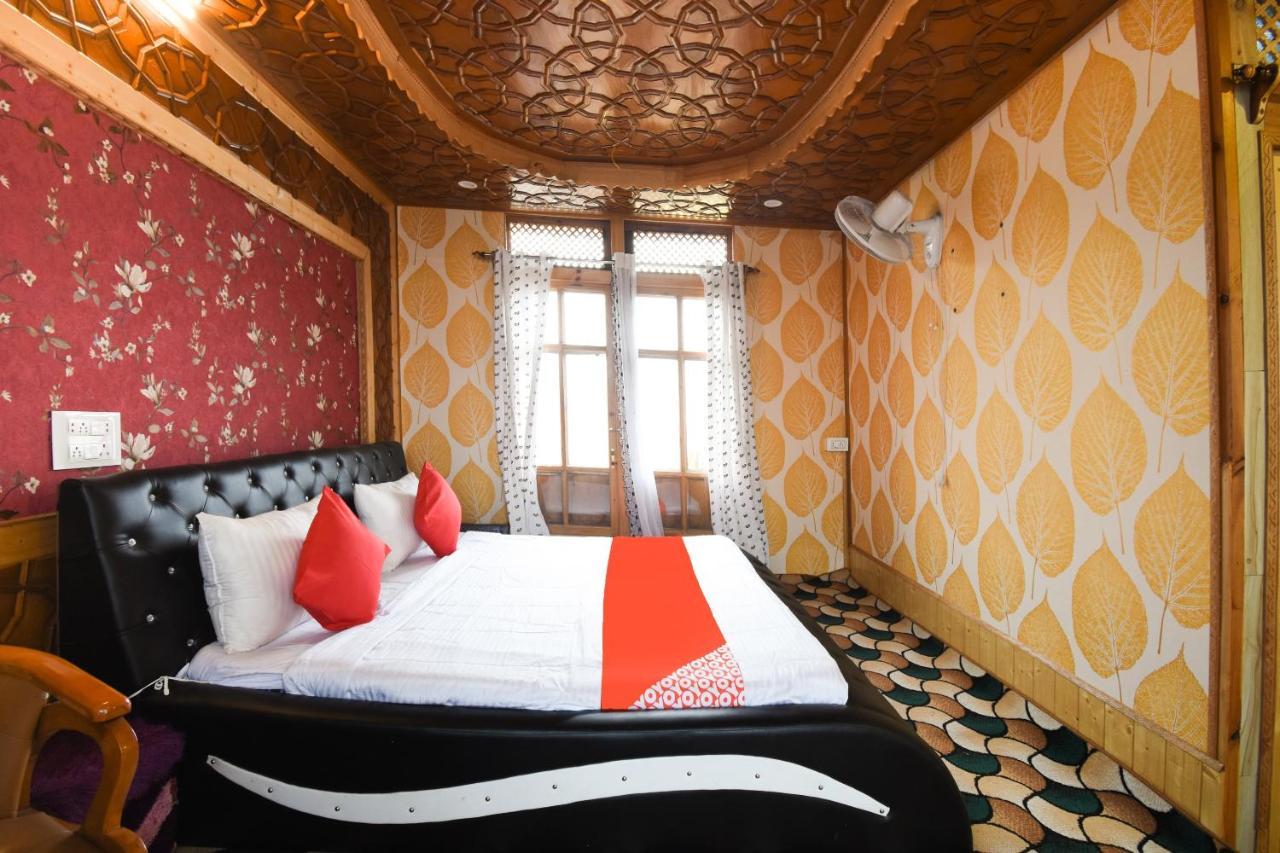 Oyo 66637 Merlin Group Of Houseboats Hotel Srinagar  Bagian luar foto