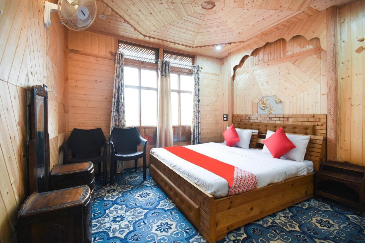 Oyo 66637 Merlin Group Of Houseboats Hotel Srinagar  Bagian luar foto
