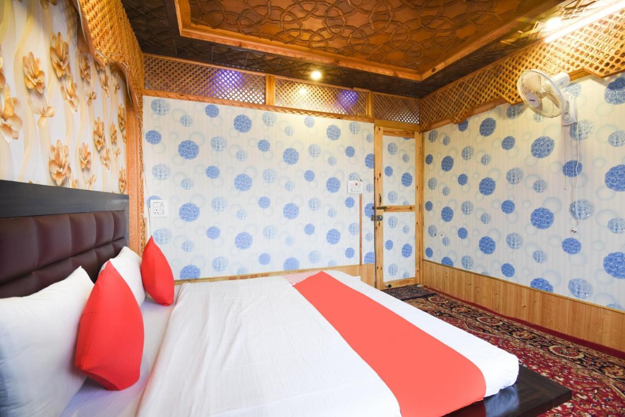 Oyo 66637 Merlin Group Of Houseboats Hotel Srinagar  Bagian luar foto