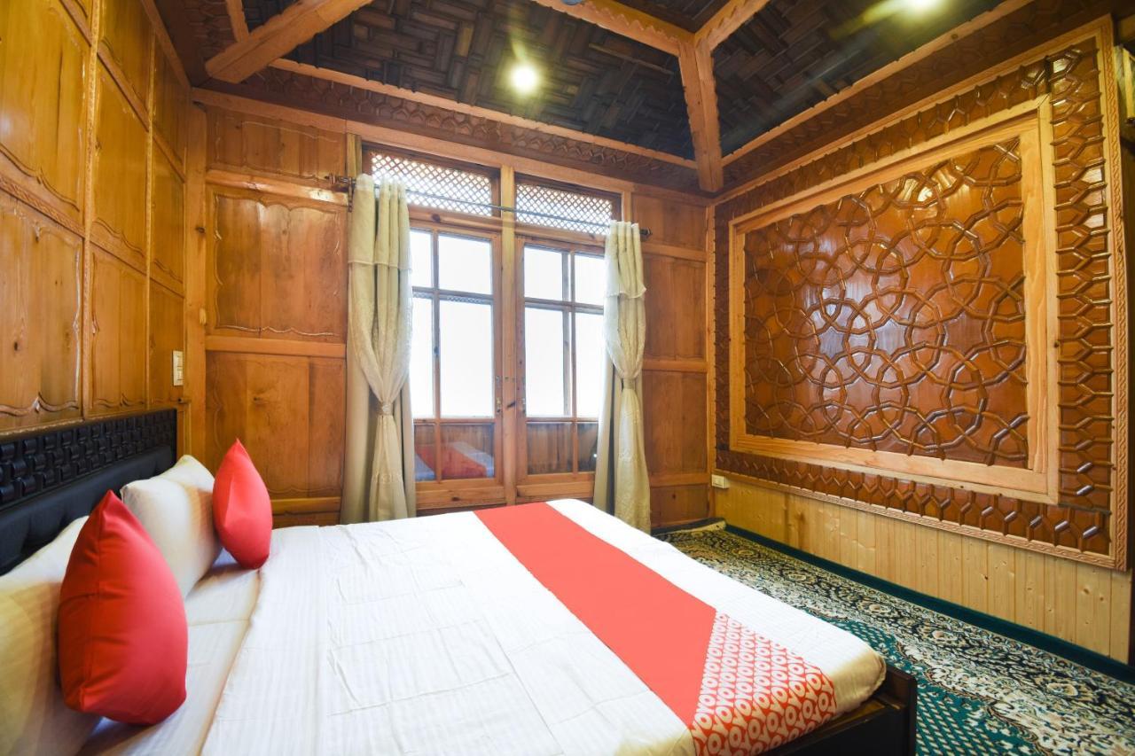 Oyo 66637 Merlin Group Of Houseboats Hotel Srinagar  Bagian luar foto
