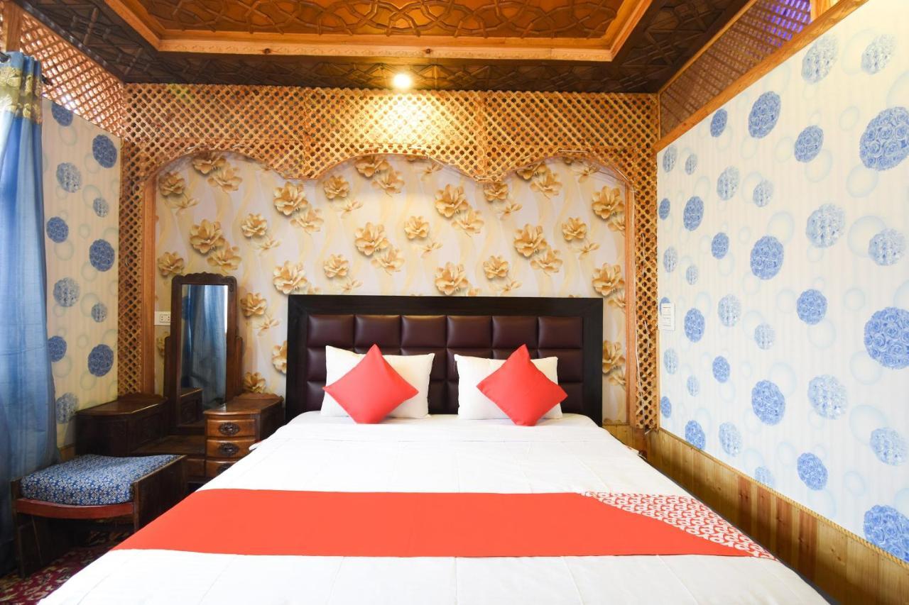 Oyo 66637 Merlin Group Of Houseboats Hotel Srinagar  Bagian luar foto