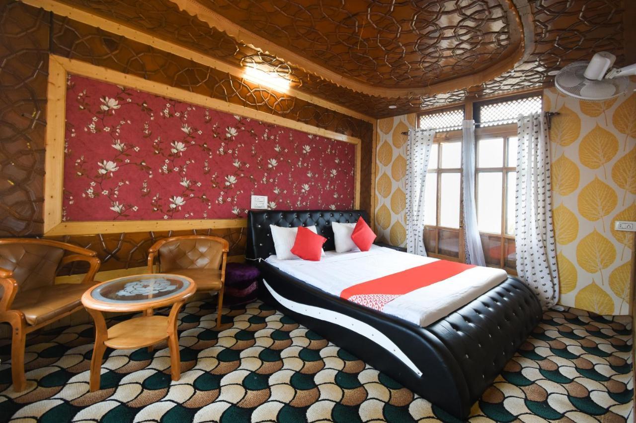 Oyo 66637 Merlin Group Of Houseboats Hotel Srinagar  Bagian luar foto